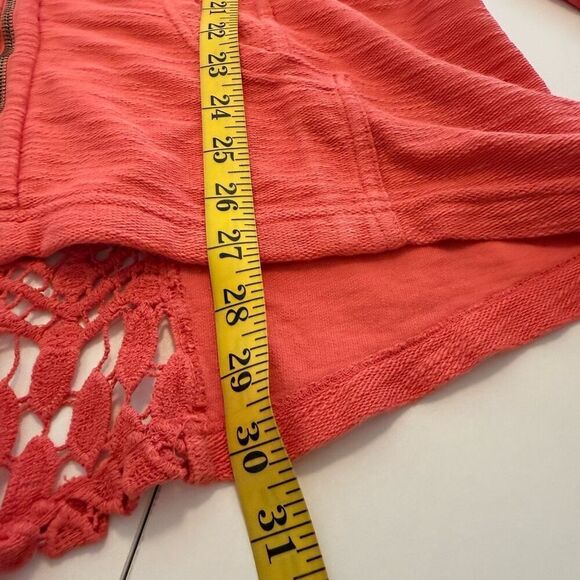 XCVI Coral Crochet Back High/Low Sweatshirt Sz L Boho, Lagenlook, Indie - Picture 12 of 13